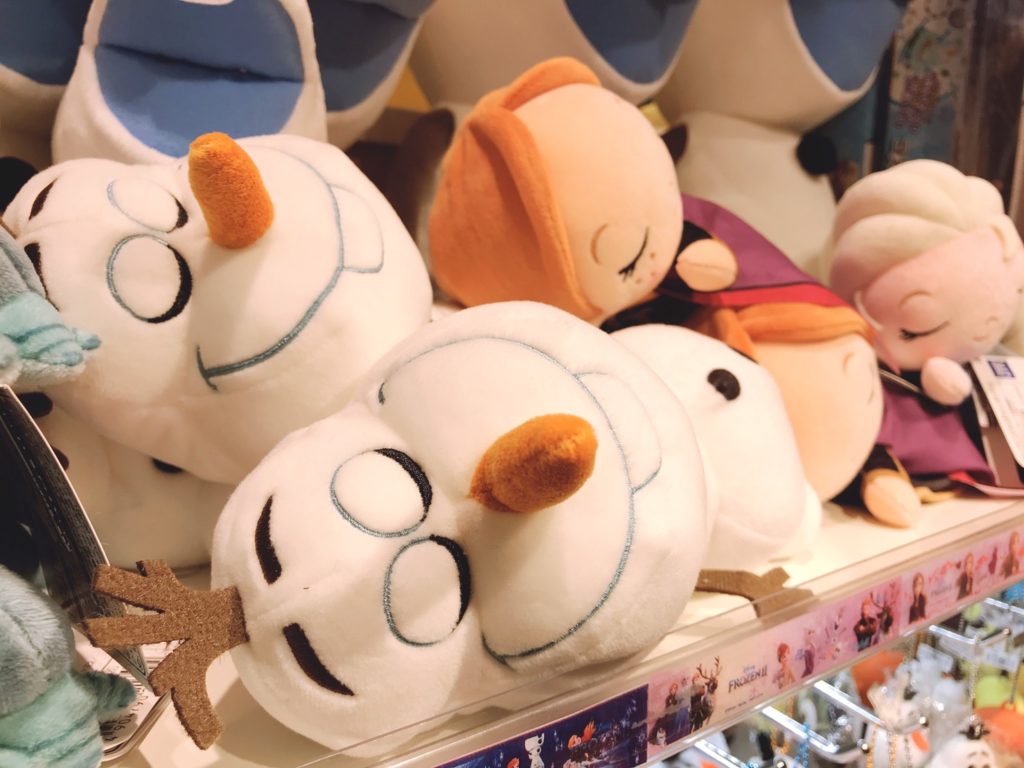 アナ雪２グッズ 続々入荷中 Party Rico